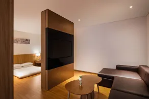 Ramada by Wyndham Seoul Sindorim - Room