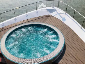 Verdure Lotus Grandeur Cruise on Ha Long Bay - Pool