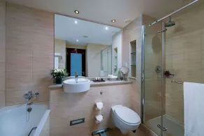 The Savoy Hotel - Baño