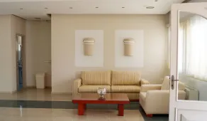 Kavuras Village Hotel & Suites - Coin salon dans le hall