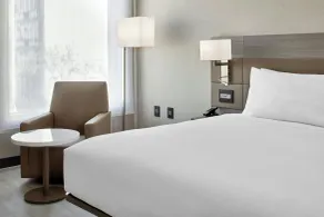 AC Hotel by Marriott Sacramento - Room