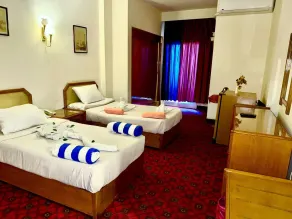 Queens Valley Hotel - Chambre