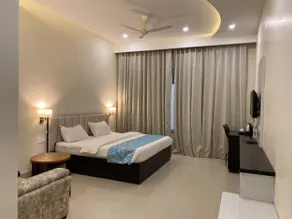 Hotel Jasmine Grand - Room