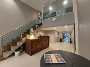 V Check inn Sukhumvit 22 - Entrée intérieure