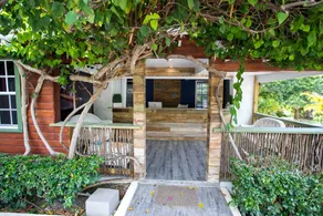 South Coast Horizon - Reception