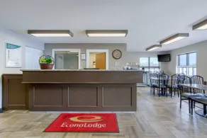 Econo Lodge - Hall
