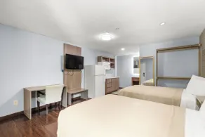 Travel Inn & Suites - Chambre