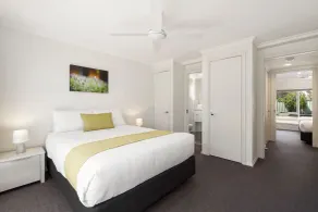 Island Breeze Resort - Room