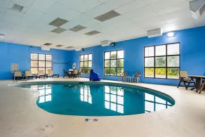 Quality Inn & Suites Chattanooga West near Lookout Mountain - Piscina
