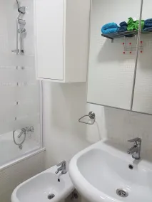 TocToc Center Studio Private Solarium - Bathroom