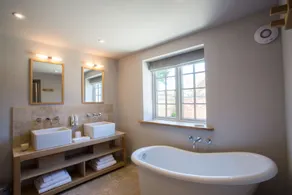 The Pointer - Bathroom