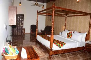 Sadda Pind - Room