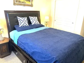 Niagara Sleeps 6 Cozy 3bed 3bath Near Falls - Room