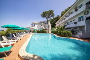 Bristol Hotel - Pool