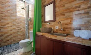 Valomia Beachfront - Bathroom