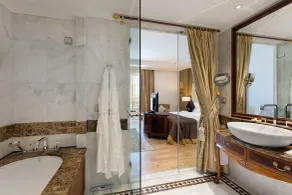 Mardan Palace - Bathroom