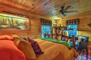 Celo Cabin w/ Deck in Pisgah National Forest - Habitación