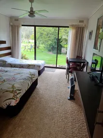 Toora Lodge Motel - Room