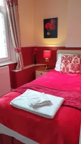 All Seasons Guest House - Room