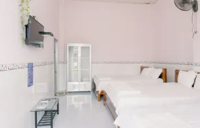 Phuong Tu Guesthouse - Room