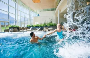 Die Dorfvilla - Includes Tauern Spa Kaprun Wellness Access 13 km away - Piscina