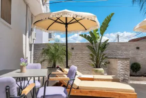 Hotel Kroi - Pool
