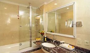 Orion Hotel Bishkek - Bathroom