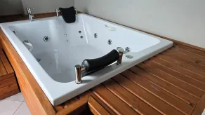 WeNirvana Suit Hotel - Salle de bain