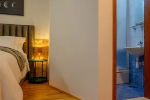 Yellow house with private parking by Adex travel - Badezimmer