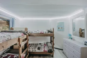 Welcome to The Baker House Retreat - The Ranch House and The Bunk House - Room
