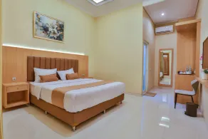 The Horizontal Hotel Pacitan - Chambre