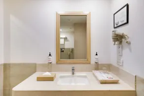 Red Fox by Lemon Tree Hotels, Sector 60, Gurugram - Camera