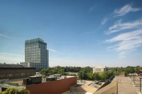 Sheraton Grand Sacramento - Vue de la chambre