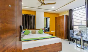 Itsy Hotels D'Comfort Inn - Room