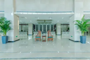 Hundred Hotel Qingdao - Rezeption