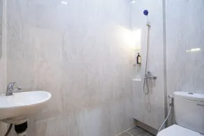 Tamastu House Cibubur - Baño