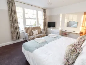 Livingstone House - Camera