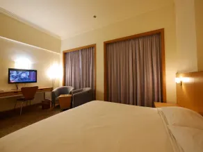 Premier Hotel - Chambre