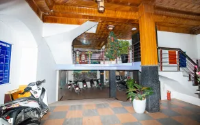 Phuong Dong hotel - Reception