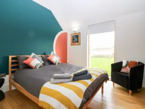 The Den - Chambre
