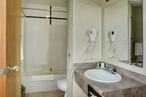 Lakeview Inns & Suites - Hinton - Salle de bain