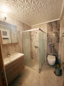 Limon Hotel - Bathroom