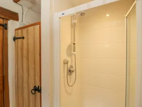 Pond View - Baño
