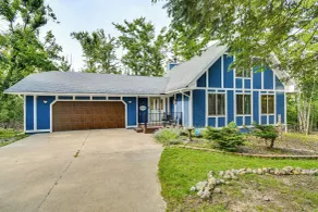'the Blue Goose Chalet': Your Cozy Up North Escape - Innvendig