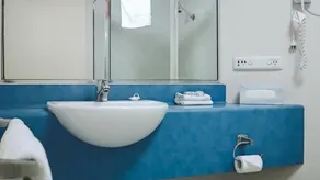 Heritage Cairns Hotel - Room