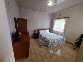 Queenspark Guest House - Zimmer