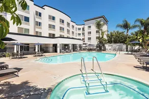 Courtyard by Marriott Anaheim Resort/Convention Center - Piscine