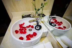 Top Hotel - Bathroom