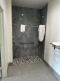 Signature Inn North Houston District - Salle de bain