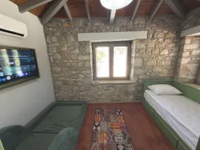 Center Stone Guest House - Room